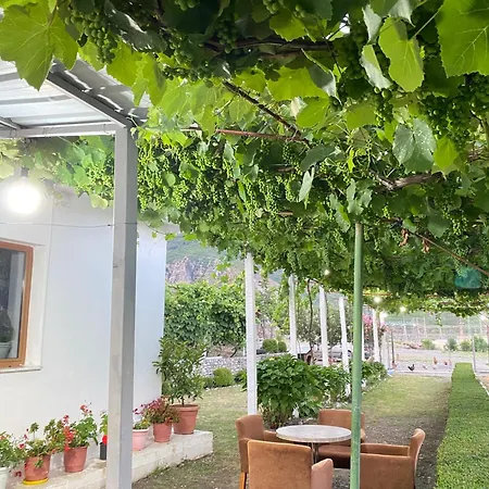 The Peaceful Of Koman Ferienhaus